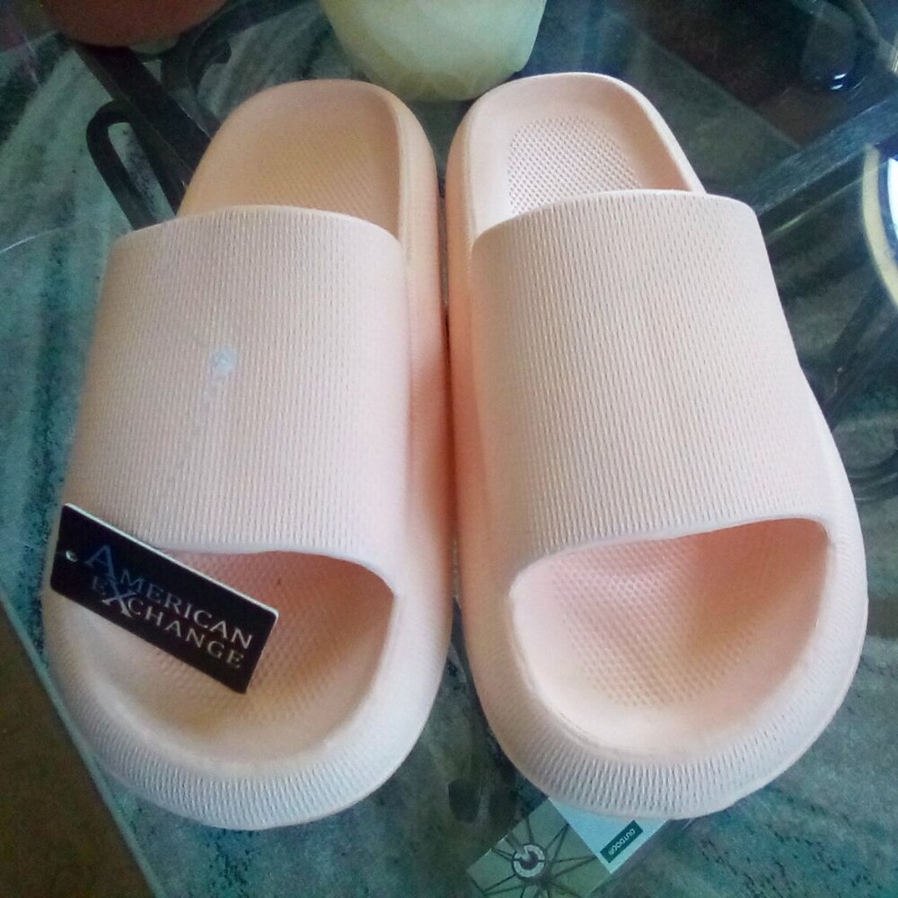 💞Comfort Fun shoes size 10💞 Peach Color💞